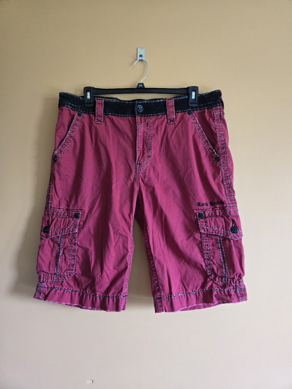 Rock Revival Classic Cargo Shorts In Red, 38 / 24